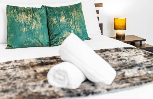 Stylish 4 Bedroom Townhouse - Edgbaston - Near Birmingham City Centre - Sleeps 8 - Parking - 578P - Foto 39