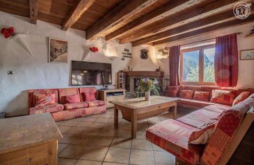 Spacieux Chalet 19pers, Piscine, Jacuzzi, Sauna & Salle de Jeux - Foto 31