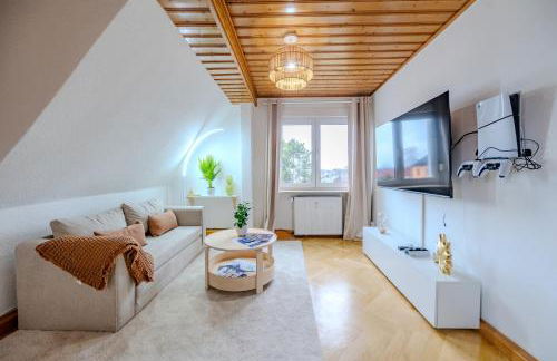 Bright Boho Apartment WiFi Parking Near A72 - Foto 3