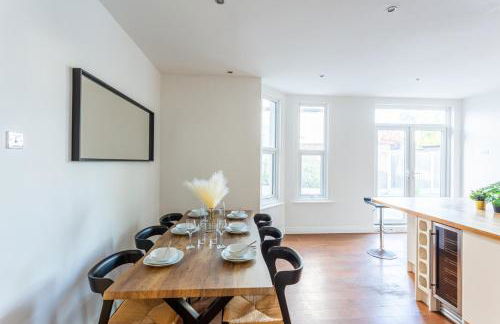 5 Bed Seaside Property with Garden , Parking and Games Room - Foto 70