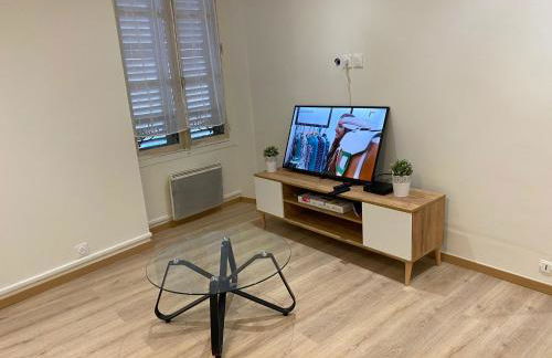 Grand F4 de 71m2 pour 6 personnes en plein centre ville Arpajon - Foto 10