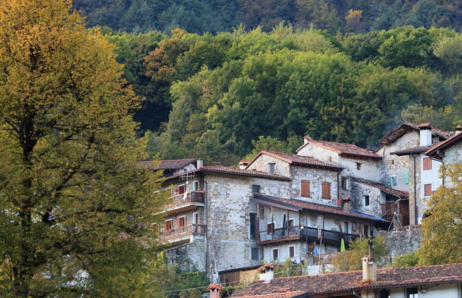 Traditional Apartment in Poffabro With Fireplace - Foto 31