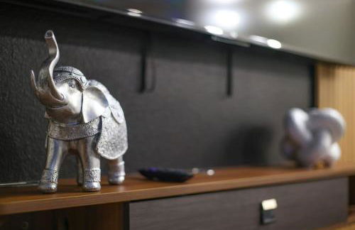 Elegant 2BR-w Parking, Near Riverwalk & Conv Ctr - Foto 16