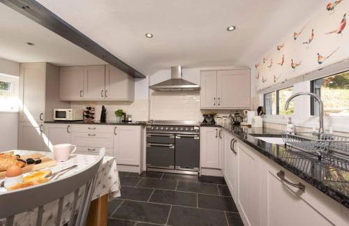 Charming Riverside Cottage in Snowdonia National Park - Foto 9