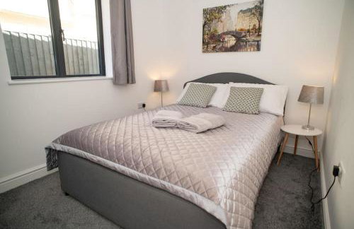 Maisy Lodge - Two Bed Lux Flat - Parking, Netflix, WIFI - Close to Blenheim Palace & Oxford - F2 - Photo 9