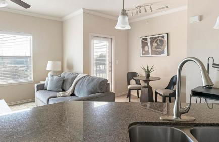 Landing Incredible 1BD Pool Gym - Foto 9