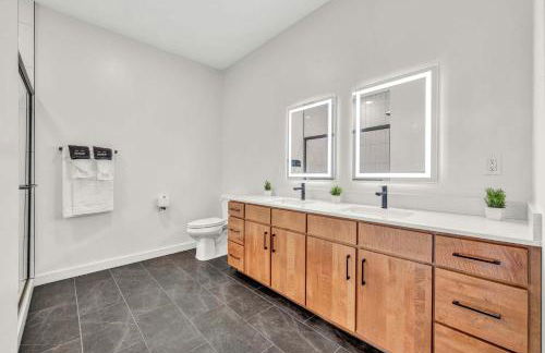 Cleveland Clinic w KingBed Balcony Gym Parking WD - Foto 55