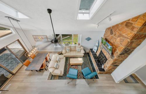 Sundance - Lakefront w/ Private Dock - Photo 10