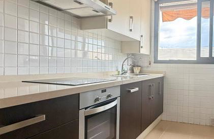 Keywise Perfect location next to María Zambrano STATION, central , beach ,pool and free Parking - Foto 4