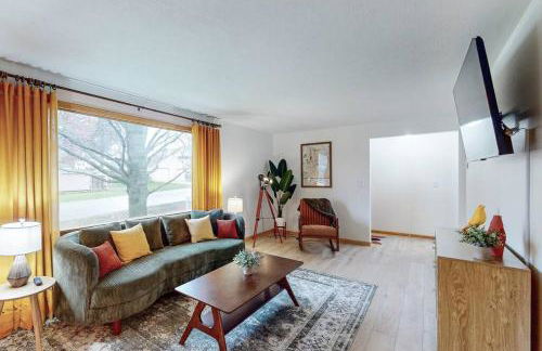 Gridiron Getaway-Where Families and Fans Unite - Foto 2