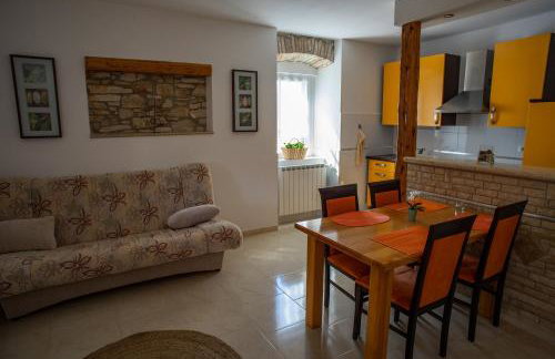 Olive Tree Apartments - Photo 25