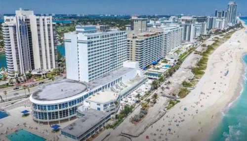 Castle Beach Club Apartments - Foto 2