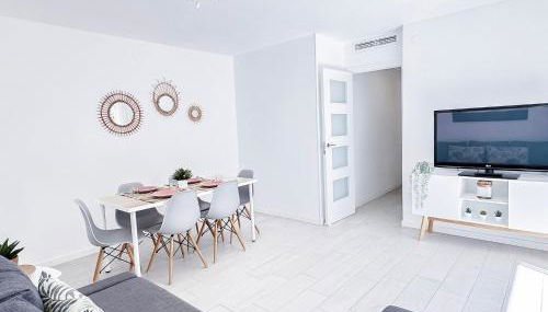 NUEVO, a 70 metros de la playa y con vistas al mar - Foto 4