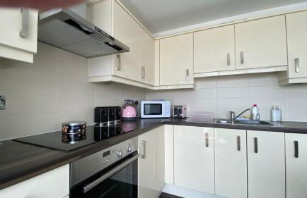 Chester City Centre Waterfront Apartment - Photo 17