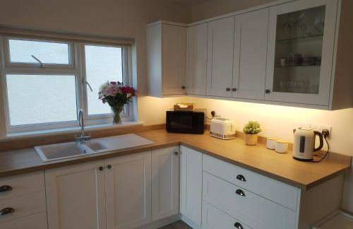 Spacious and sunny accommodation with Underfloor heating throughout - Photo 4