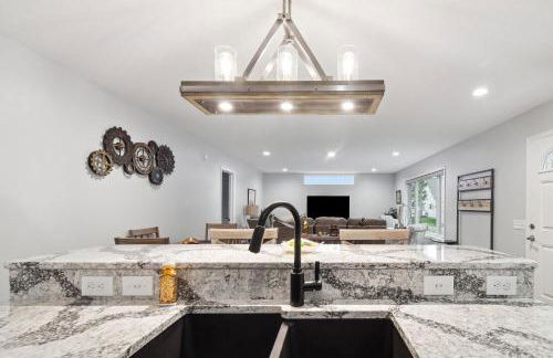 Cottages 7 & 9 - Fire Pit - Beach - Sleeps 8 - Foto 39