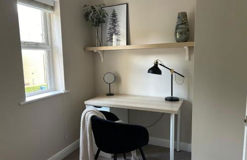 Serene Retreat Sleeps 6 with Garden - Foto 12