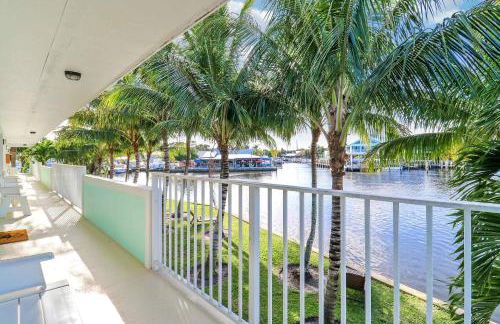 Sailfish Suites 7 - Waterfront Lodging - Photo 22