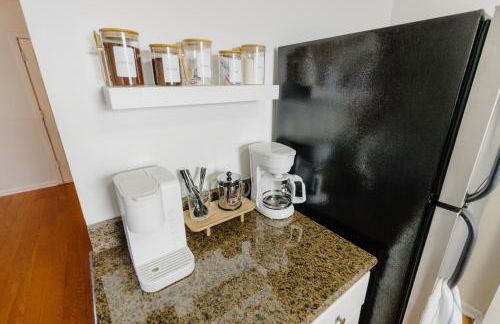 Centrally Located 2BR Overton Square Unit 2 Fast WiFi Free Parking Yes Pets - Foto 23