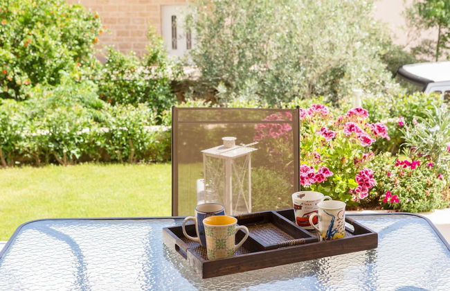 Bright & Spacious two-floor Family Garden Home - Foto 34