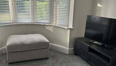 Hellaby House - Photo 1