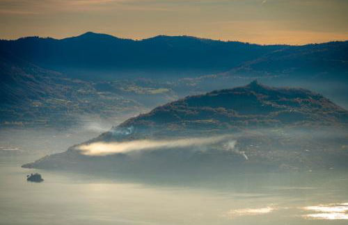 Italian Vacation Homes - Lakeview Heaven Retreat - Photo 30