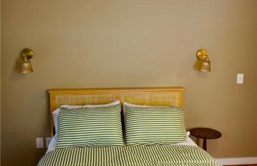 Simple & Convenient Downtown Living - Foto 5