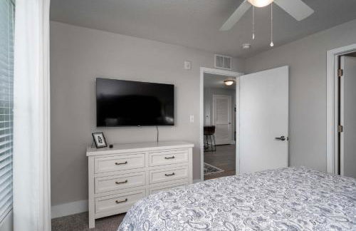 Fourth & River - Top-Floor condo with River Views - 3 King Suites - Foto 15