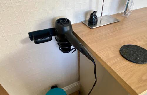 Bedford Contractor Base Sleeps 3 Secure Van Parking Fast WiFi - Foto 17