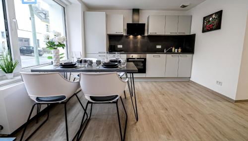 FeWoMo Stilvolles EG Appartment, Brauneberg, 4 Pers, Boots Slipanlage, Moselradweg, Seniorengerecht - Foto 3, stove, dishwasher