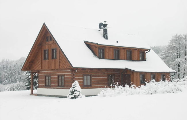 Spacious Cottage With 5 Bedrooms, Woodburning Stove, Sauna, Near Ski Lift - Photo 1