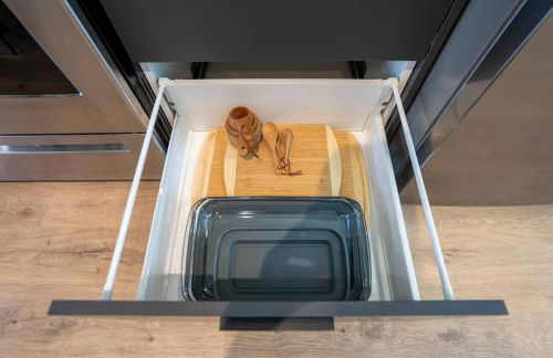 Smart Amenities & Modern Charm – Houston Studio! - Foto 31