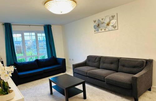 5 Bedroom detached House near Edinburgh Airport, City center and Murrayfield Stadium - Photo 15