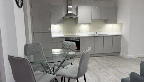 Serenity Waterfront 2 Bed Apartment - Foto 5, dishwasher