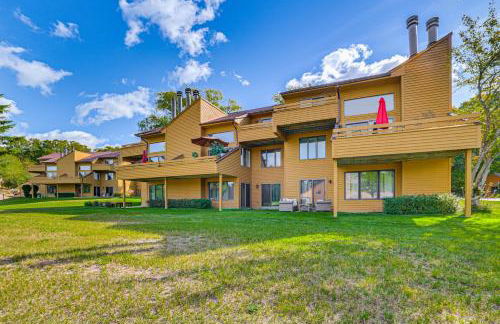 7 Mi to Dwtn - Family Condo in Harbor Springs! - Foto 26