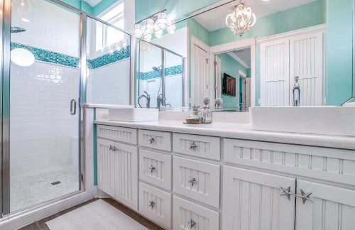 Escape Gulf Views Tiki Bar Sleeps 14 - Foto 17