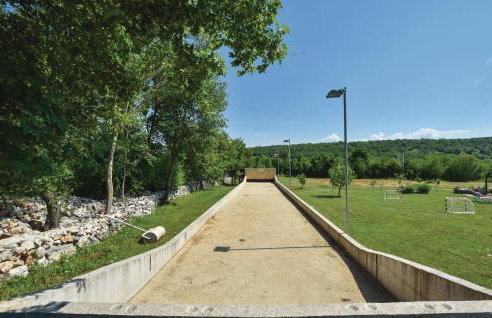 Cozy Home In Vojnic Sinjski With Sauna - Photo 22