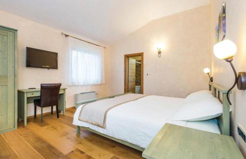 Beautiful Home In Turcic With Wifi - Foto 27