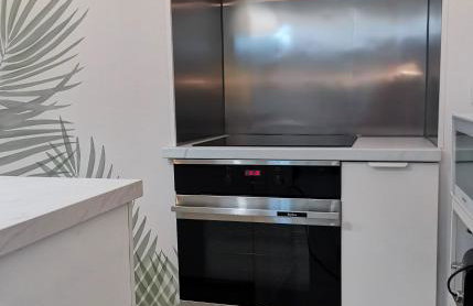 Secret Garden Apartment with private parking space - Photo 16