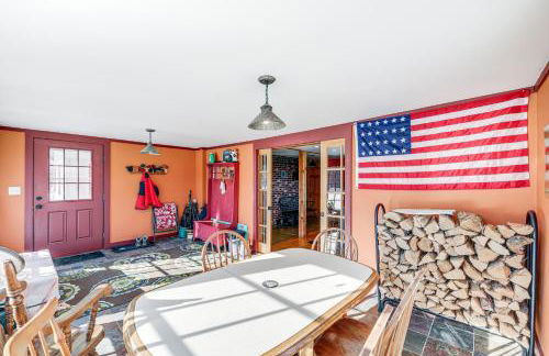 Charming Lovell Farmhouse - 17 Acres with Mtn Views! - Foto 12