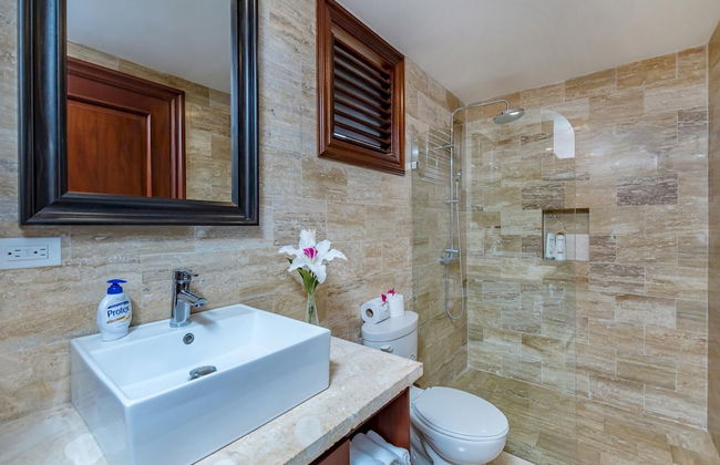 Casa de Campo Villa Luxurious Property up to 12 People With Pool Jacuzzi BBQ Golf - Photo 9