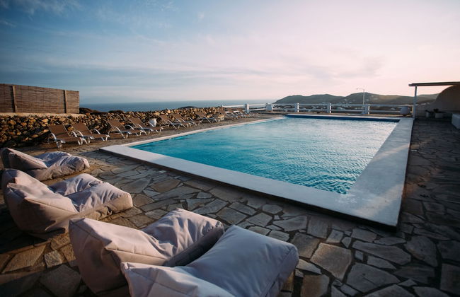 Mykonos Supreme Comfort Suites & Villas - Foto 1