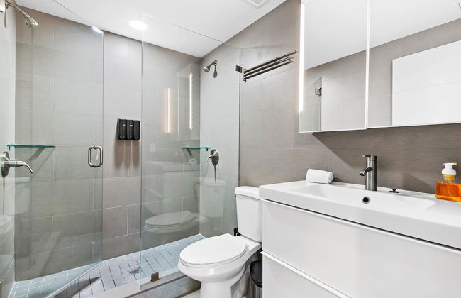 Unique Retreat - Unit C: Charming 2nd-floor Escape - Foto 12