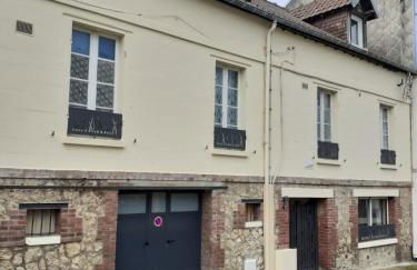 La Villa l'Oiseau Bleu proche de la plage et de Deauville !!! Awards 2025 - Photo 17