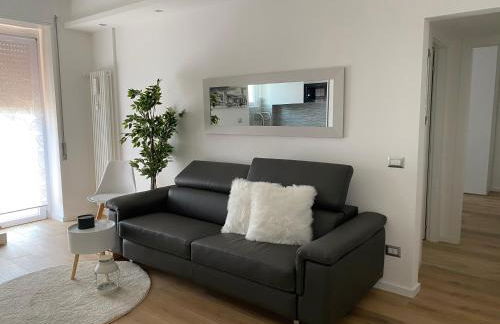 Home Leopardi HUMANITAS , Assago Forum, ieo INTERO APPARTAMENTO - Foto 1