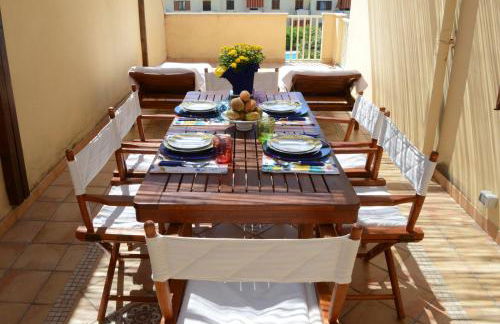 TopFloor apt with furnished terrace near the sea - Photo 10