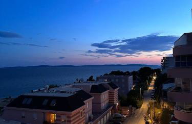 Dora Sunset Sea View Apartment with Balcony - Photo 26