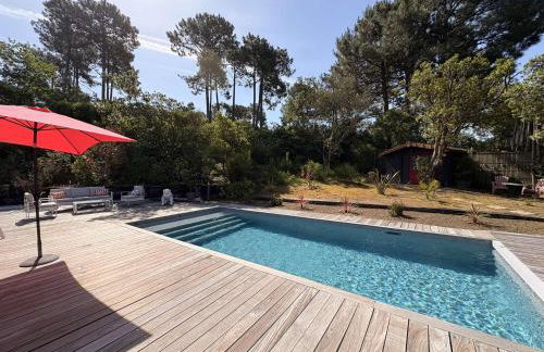Villa spacieuse avec piscine chauffée, jardin et terrasse à Petit-Piquey - FR-1-736-9 - Foto 13