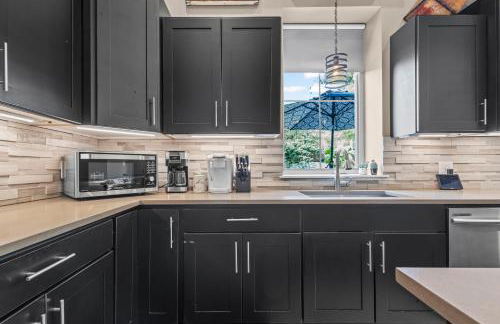 Stylish Church Conversion Walk to LoHi - Foto 23