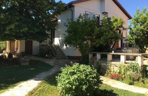 Two-Bedroom Countryside Apartment - Foto 1